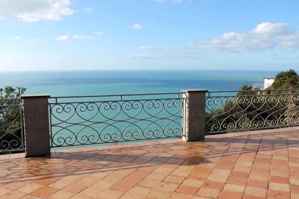 B&B Le Palme Амелия Экстерьер фото
