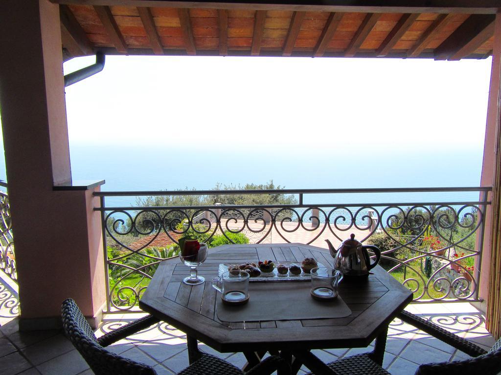 B&B Le Palme Амелия Экстерьер фото